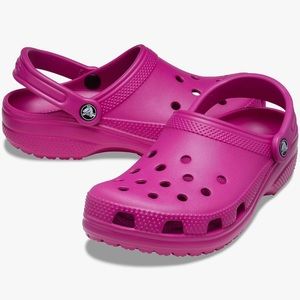 Women’s size 9 crocs❌Last pair❌